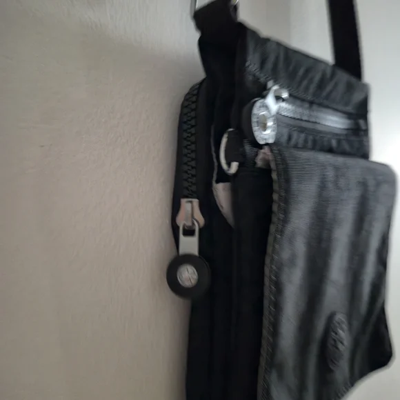 Kipling Eldorado Crossbody Bag Black Small Zip Snap Flap Front Adjustable Travel - Picture 3 of 12